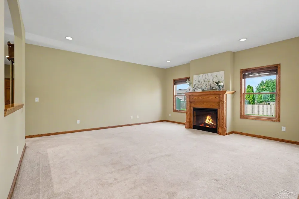 3647 Coachmans Ridge Drive Saginaw Charter Township, MI 48603