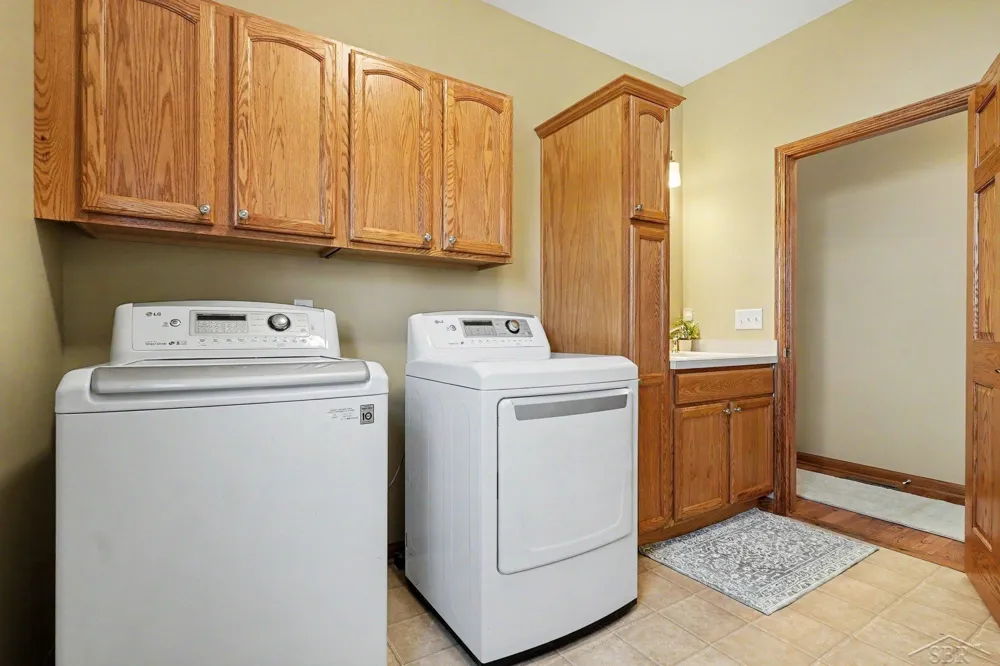 3647 Coachmans Ridge Drive Saginaw Charter Township, MI 48603