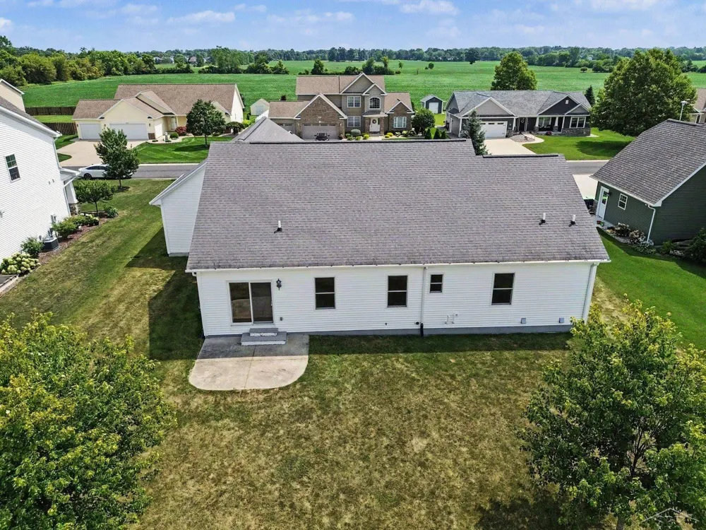 3647 Coachmans Ridge Drive Saginaw Charter Township, MI 48603