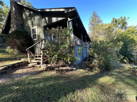 16 Osborn Knob Road
