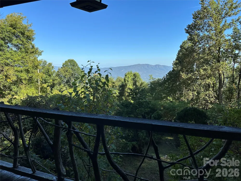 16 Osborn Knob Road Little Switzerland, NC 28749