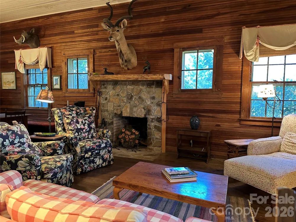 16 Osborn Knob Road Little Switzerland, NC 28749