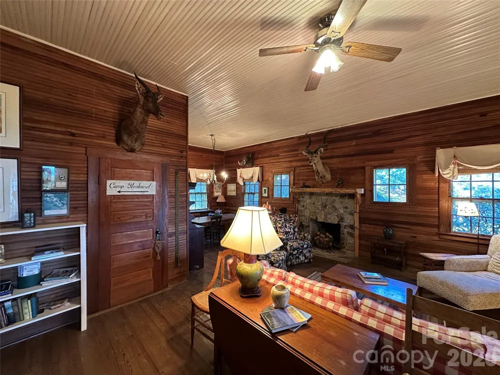 16 Osborn Knob Road Little Switzerland, NC 28749
