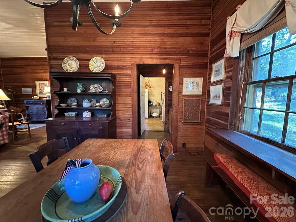 16 Osborn Knob Road Little Switzerland, NC 28749