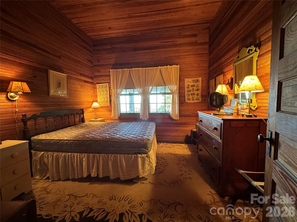 16 Osborn Knob Road Little Switzerland, NC 28749