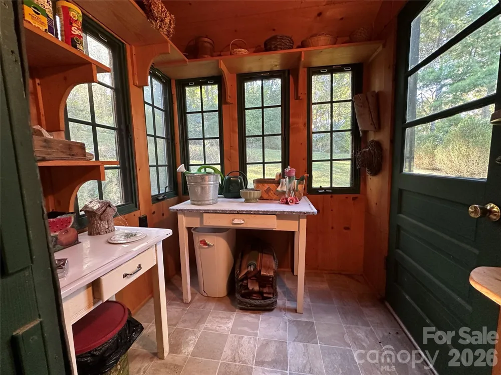 16 Osborn Knob Road Little Switzerland, NC 28749