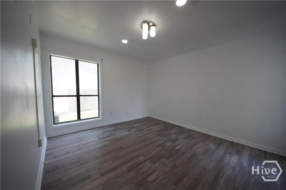 355 Commerce Place #E Savannah, GA 31406