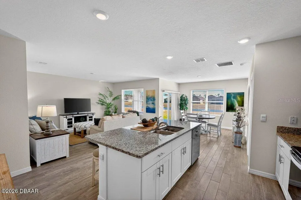 1346 MIDDLE LAKE DRIVE Ormond Beach, FL 32174