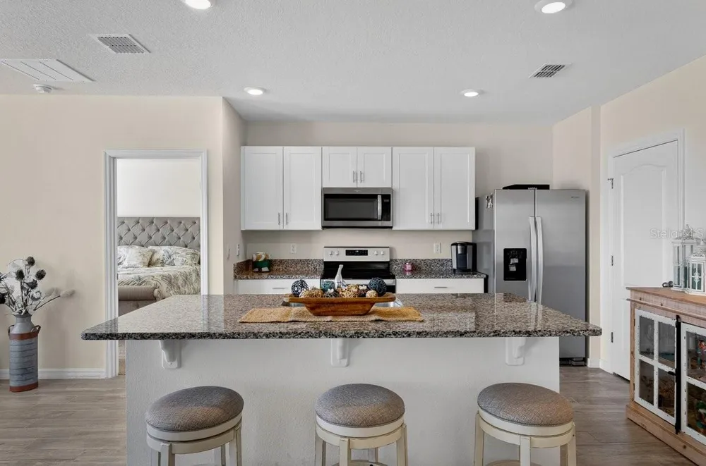 1346 MIDDLE LAKE DRIVE Ormond Beach, FL 32174