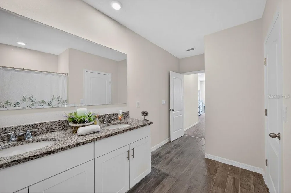 1346 MIDDLE LAKE DRIVE Ormond Beach, FL 32174