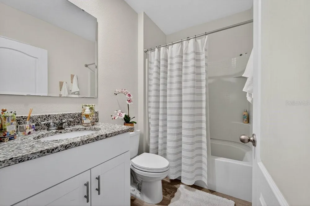1346 MIDDLE LAKE DRIVE Ormond Beach, FL 32174