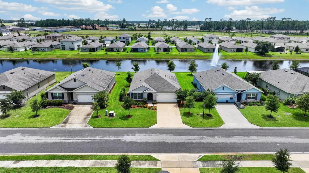 1346 MIDDLE LAKE DRIVE Ormond Beach, FL 32174