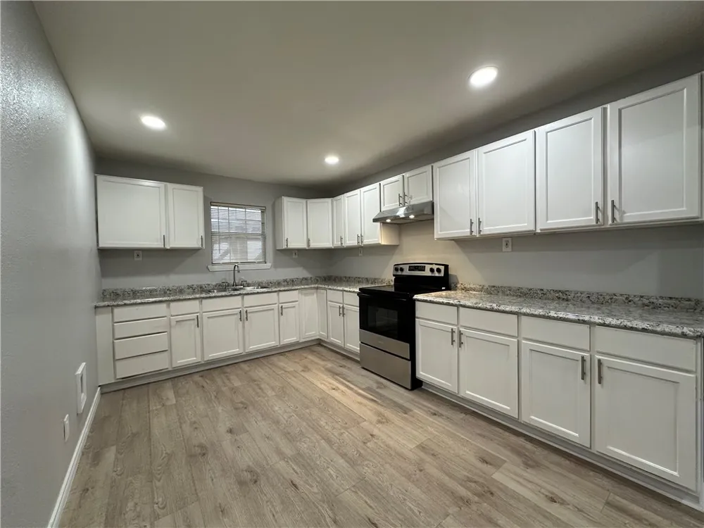 1202 Main Drive Corpus Christi, TX 78409