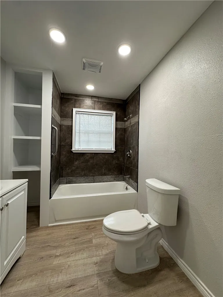 1202 Main Drive Corpus Christi, TX 78409