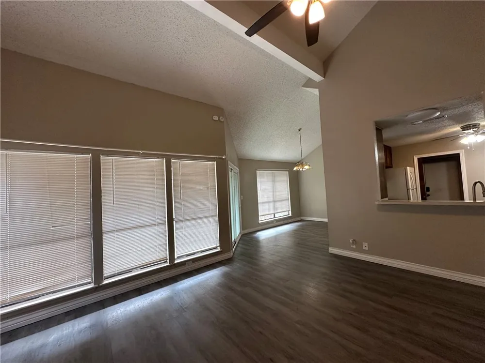 2429 Woodway Drive Corpus Christi, TX 78414