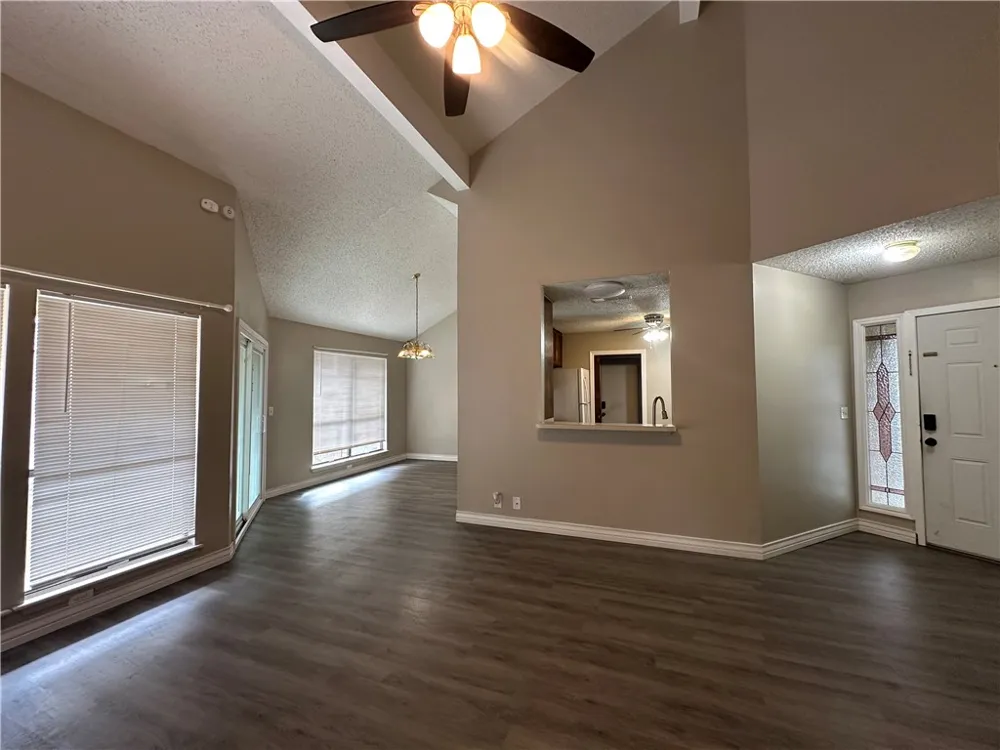 2429 Woodway Drive Corpus Christi, TX 78414