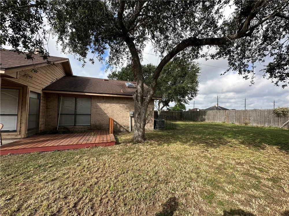 2429 Woodway Drive Corpus Christi, TX 78414