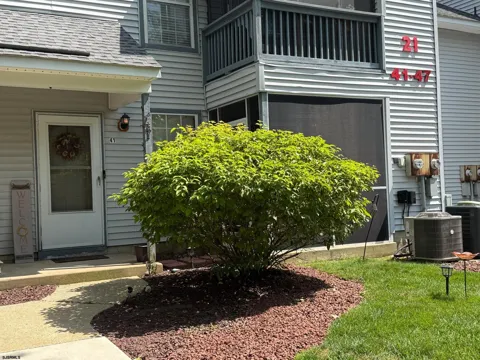 41 Waterview Dr