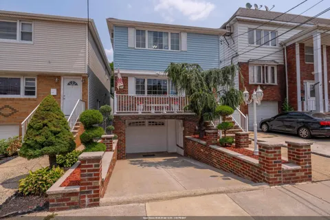 378 CATOR AVE