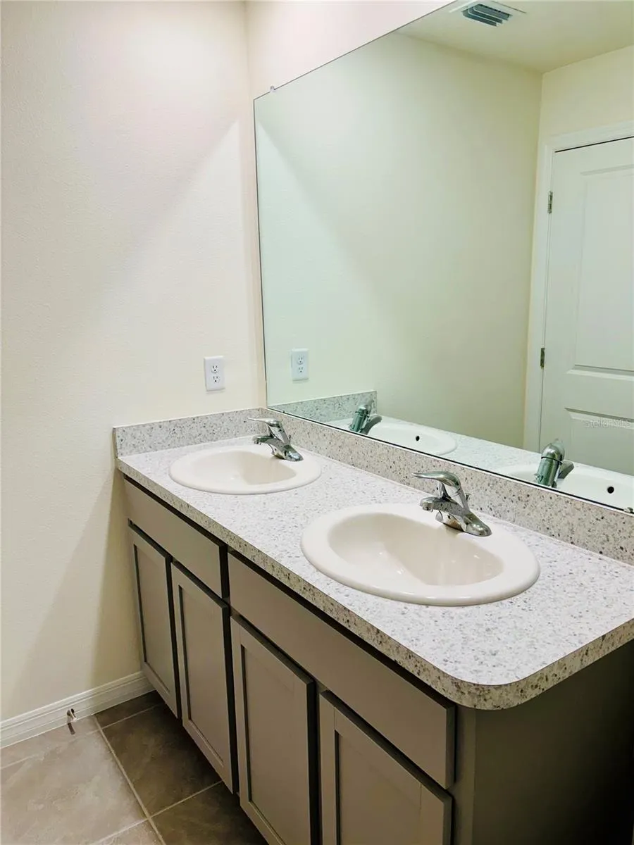 13649 WHISKEY DAISY DRIVE Dade City, FL 33525