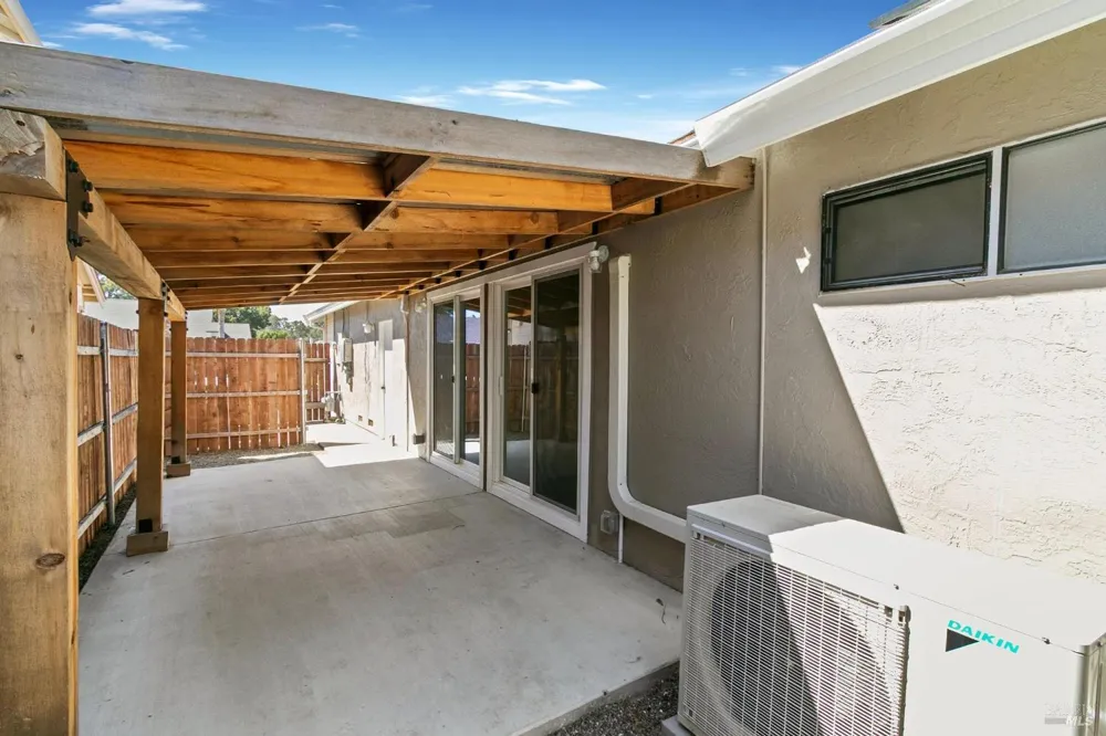 462 Danbury Circle Vacaville, CA 95687