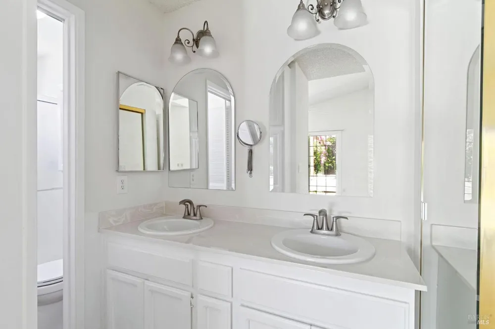 462 Danbury Circle Vacaville, CA 95687