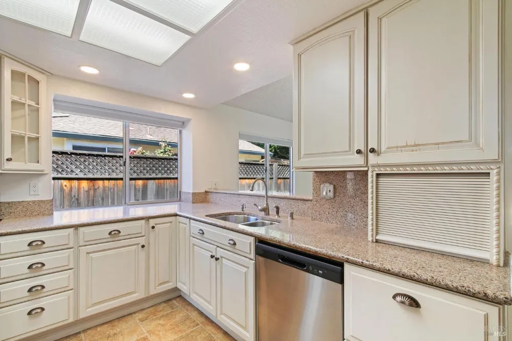 462 Danbury Circle Vacaville, CA 95687