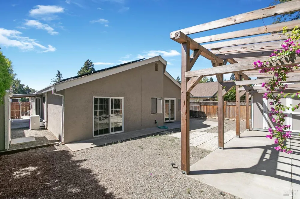 462 Danbury Circle Vacaville, CA 95687