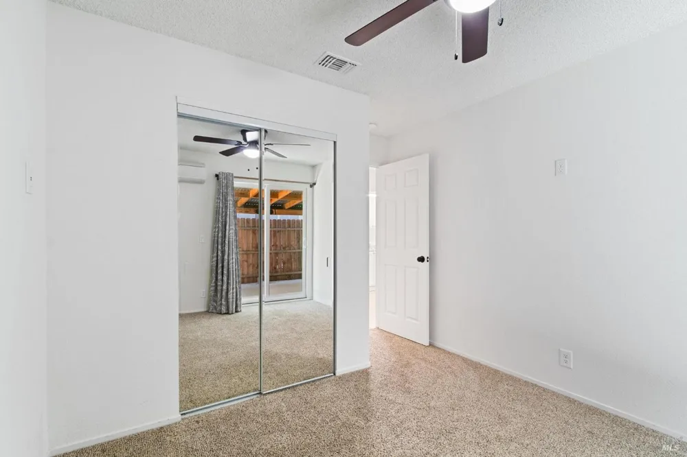 462 Danbury Circle Vacaville, CA 95687