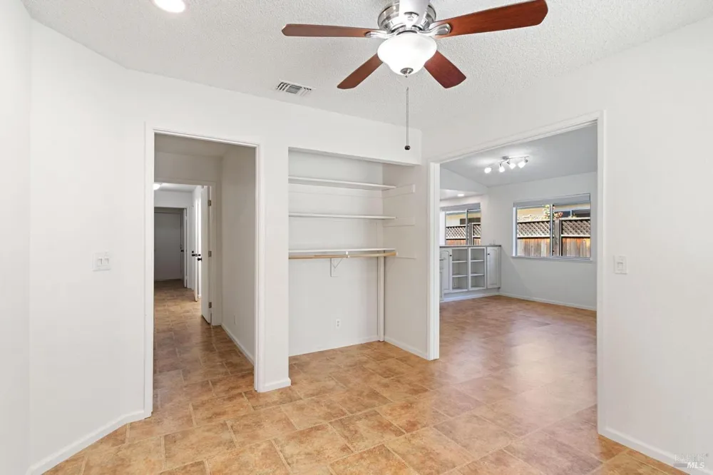 462 Danbury Circle Vacaville, CA 95687