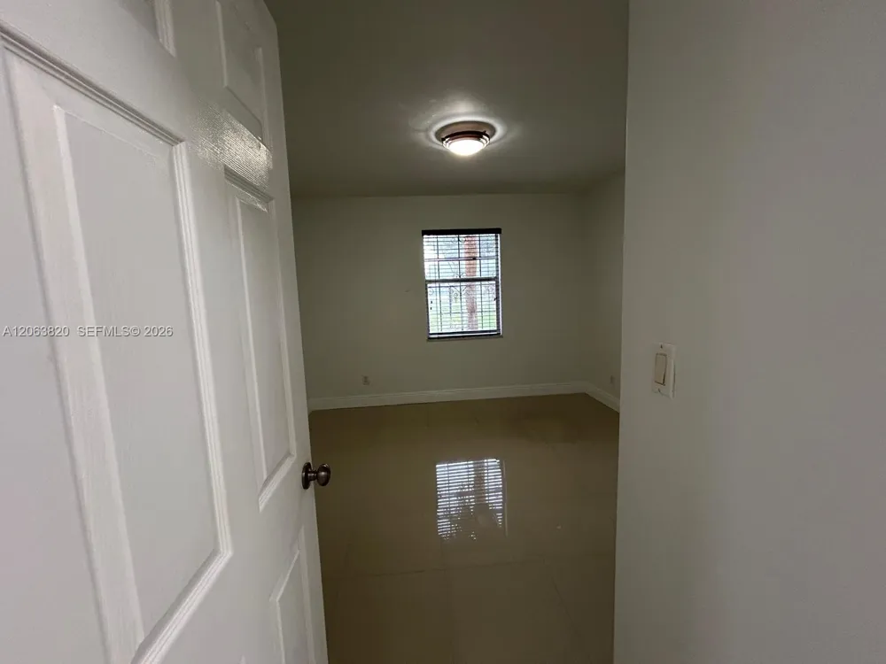 8701 SW 141st St #L3 Palmetto Bay, FL 33176