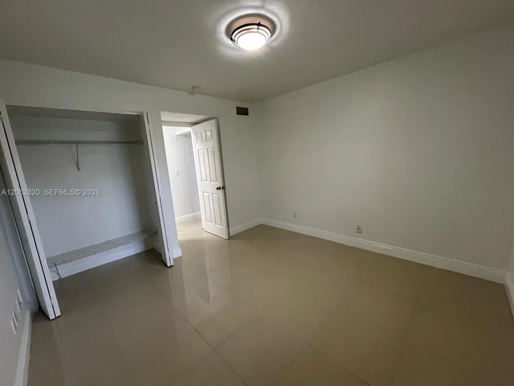 8701 SW 141st St #L3 Palmetto Bay, FL 33176