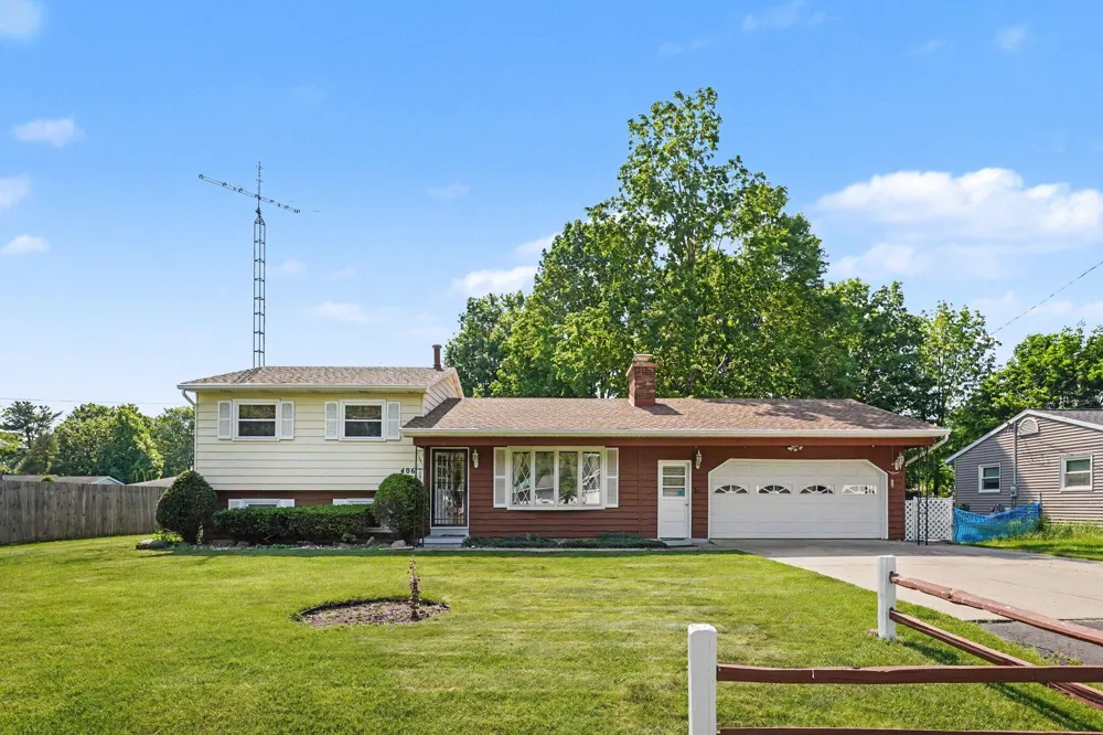 406 Woodlark Drive Galesburg, MI 49053