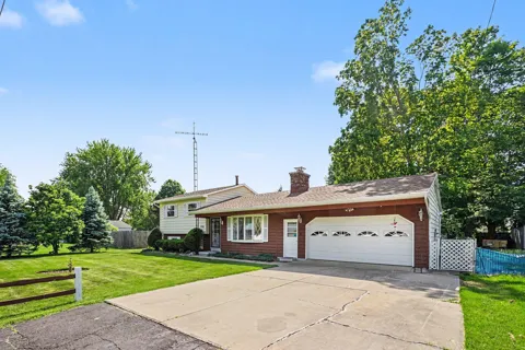 406 Woodlark Drive