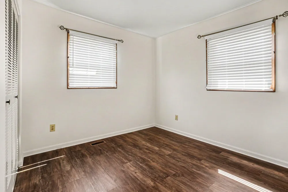 406 Woodlark Drive Galesburg, MI 49053