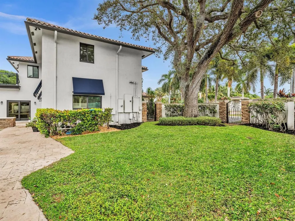 749 SW 2ND STREET Boca Raton, FL 33486