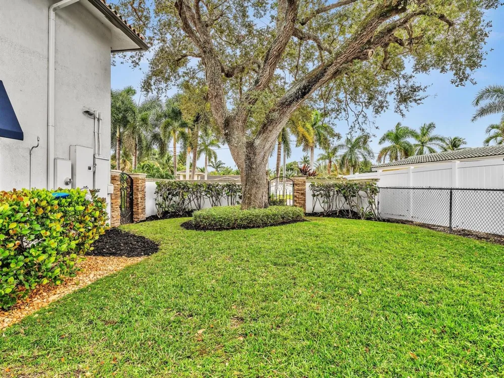 749 SW 2ND STREET Boca Raton, FL 33486