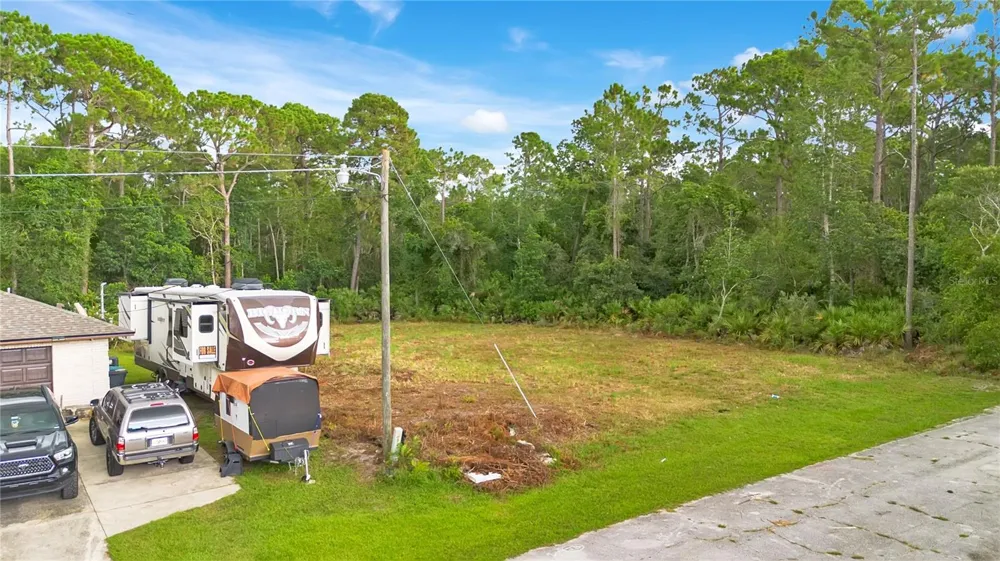 3198 SNOW DRIVE Deltona, FL 32738