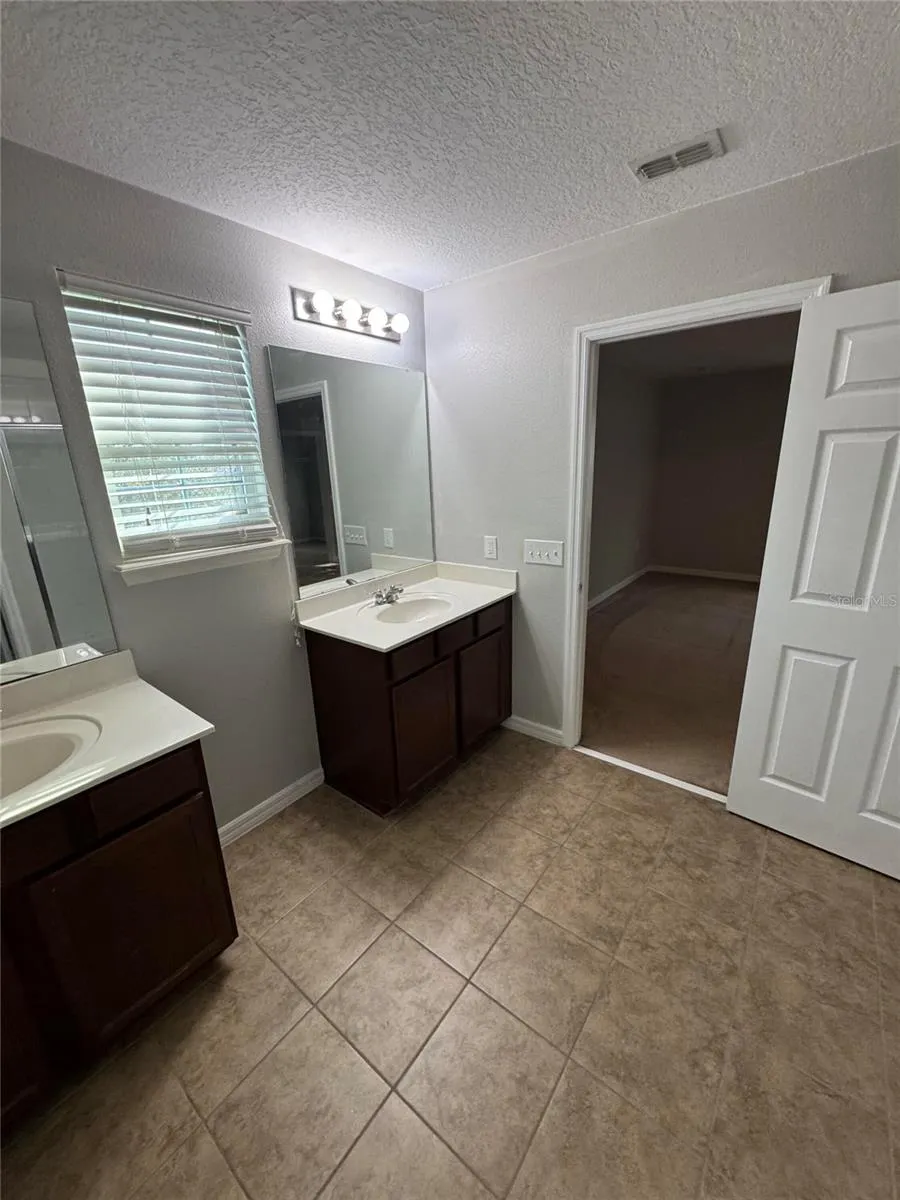 11938 SILVERLAKE PARK DRIVE Windermere, FL 34786