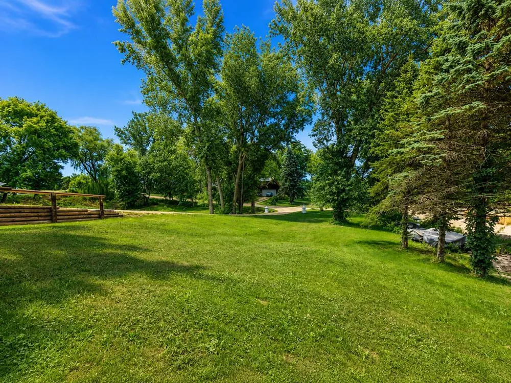 1103 Terrasol Lane Kasota, MN 56050