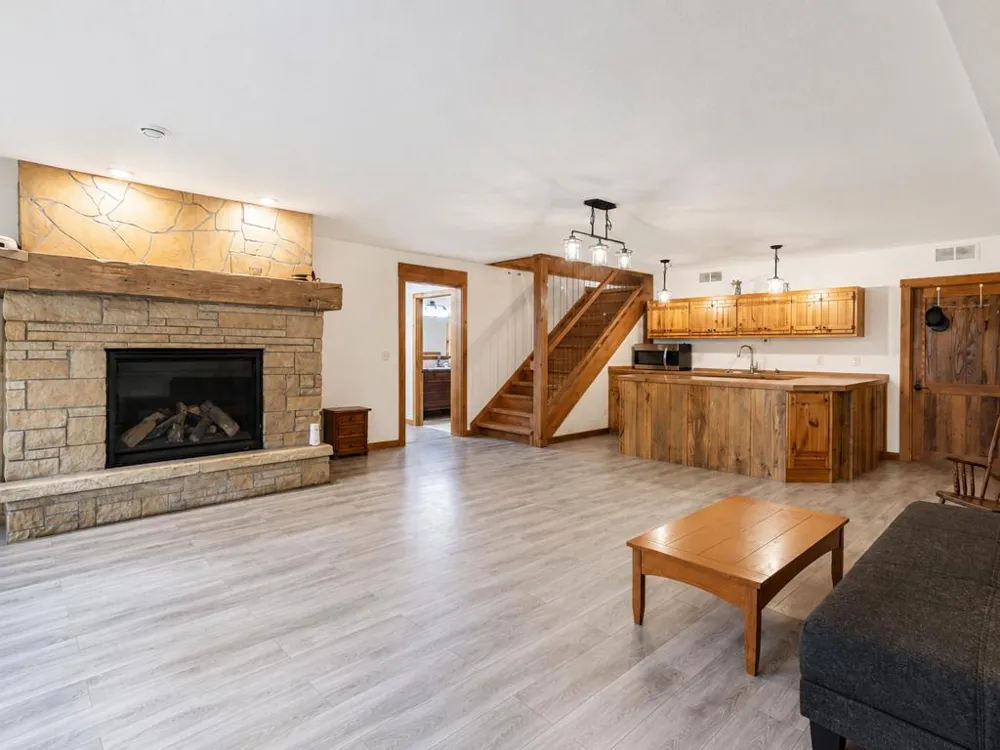 1103 Terrasol Lane Kasota, MN 56050