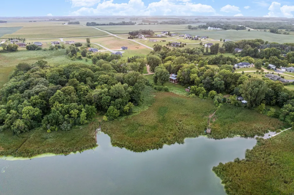 1103 Terrasol Lane Kasota, MN 56050