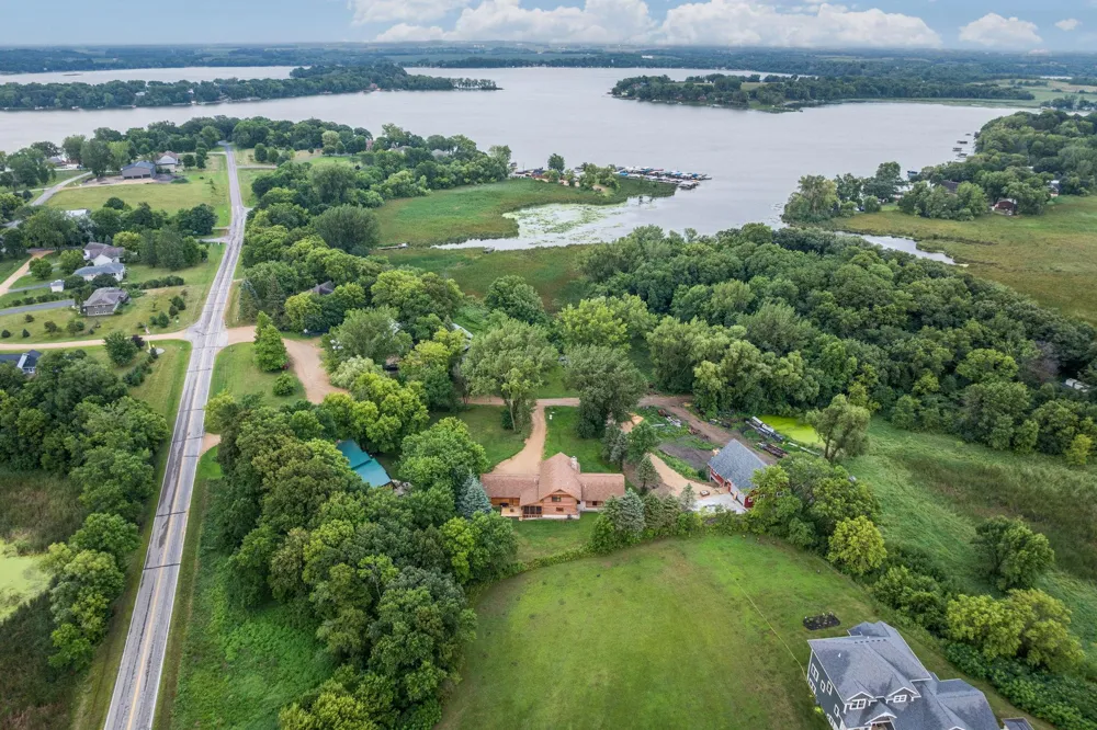 1103 Terrasol Lane Kasota, MN 56050