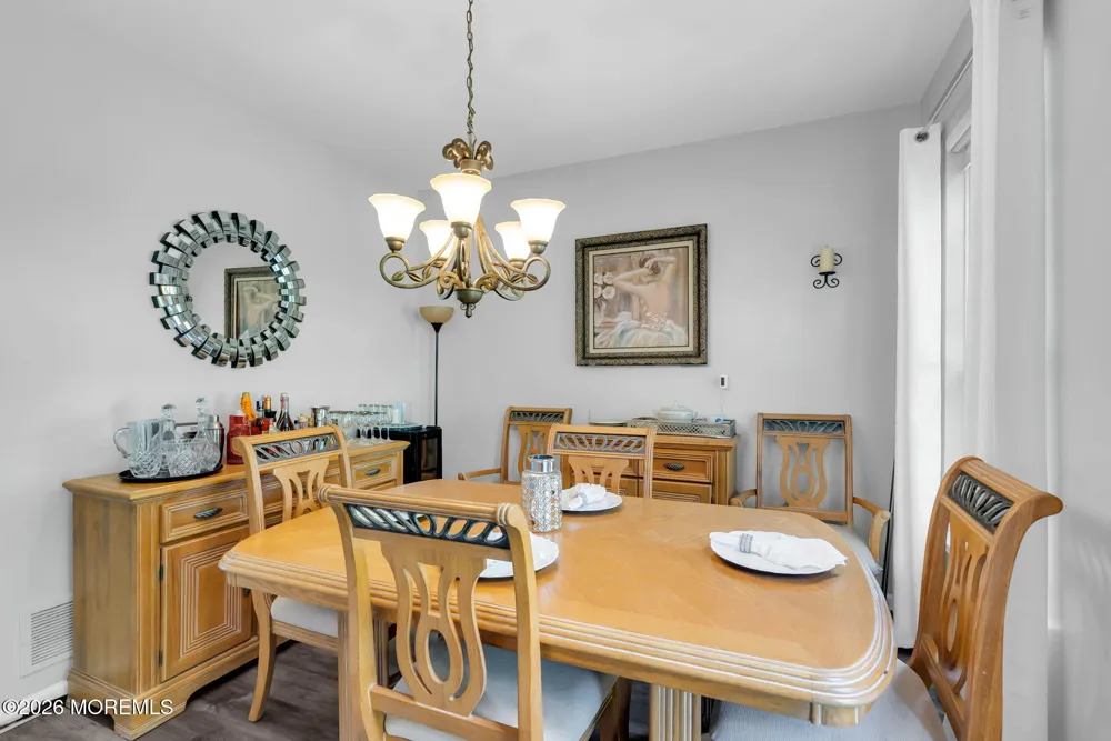 19 Vanderveer Road Freehold, NJ 07728