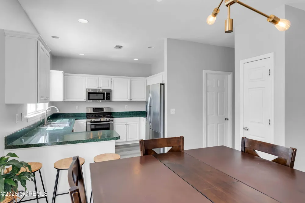 19 Vanderveer Road Freehold, NJ 07728