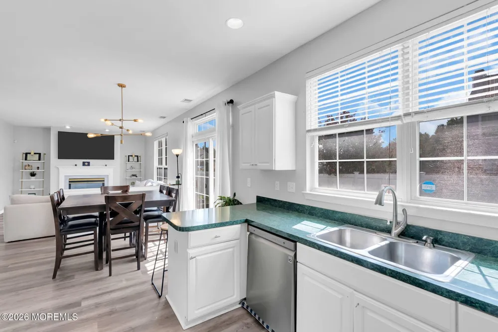 19 Vanderveer Road Freehold, NJ 07728