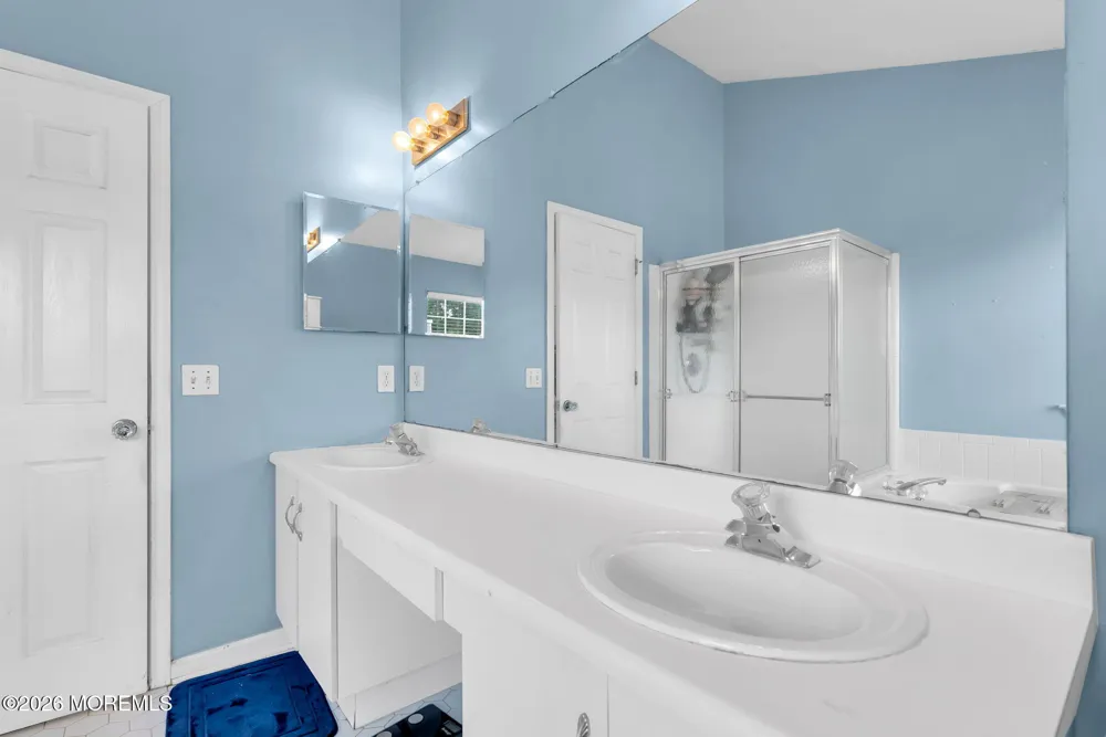 19 Vanderveer Road Freehold, NJ 07728