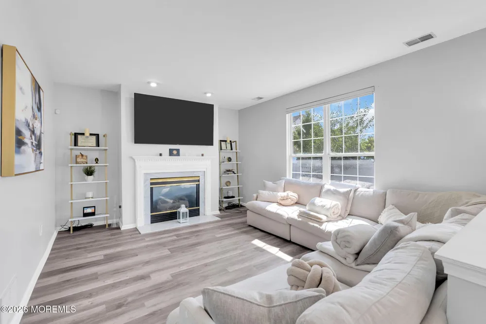 19 Vanderveer Road Freehold, NJ 07728