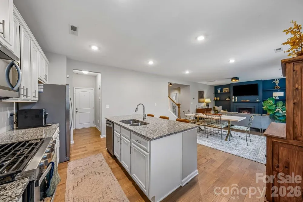 1809 Shelbourne Way Fort Mill, SC 29707