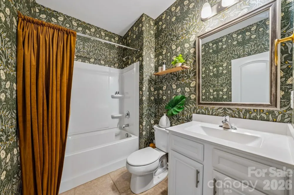 1809 Shelbourne Way Fort Mill, SC 29707
